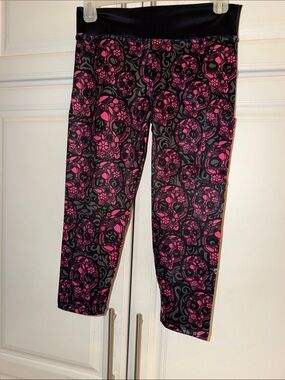 Lacoa Skull Print Cropped Legging